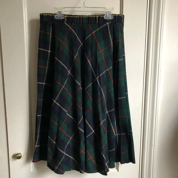 Vintage Eccobay Moody Green Holiday Plaid Wool Blend Skirt - Picture 9 of 10